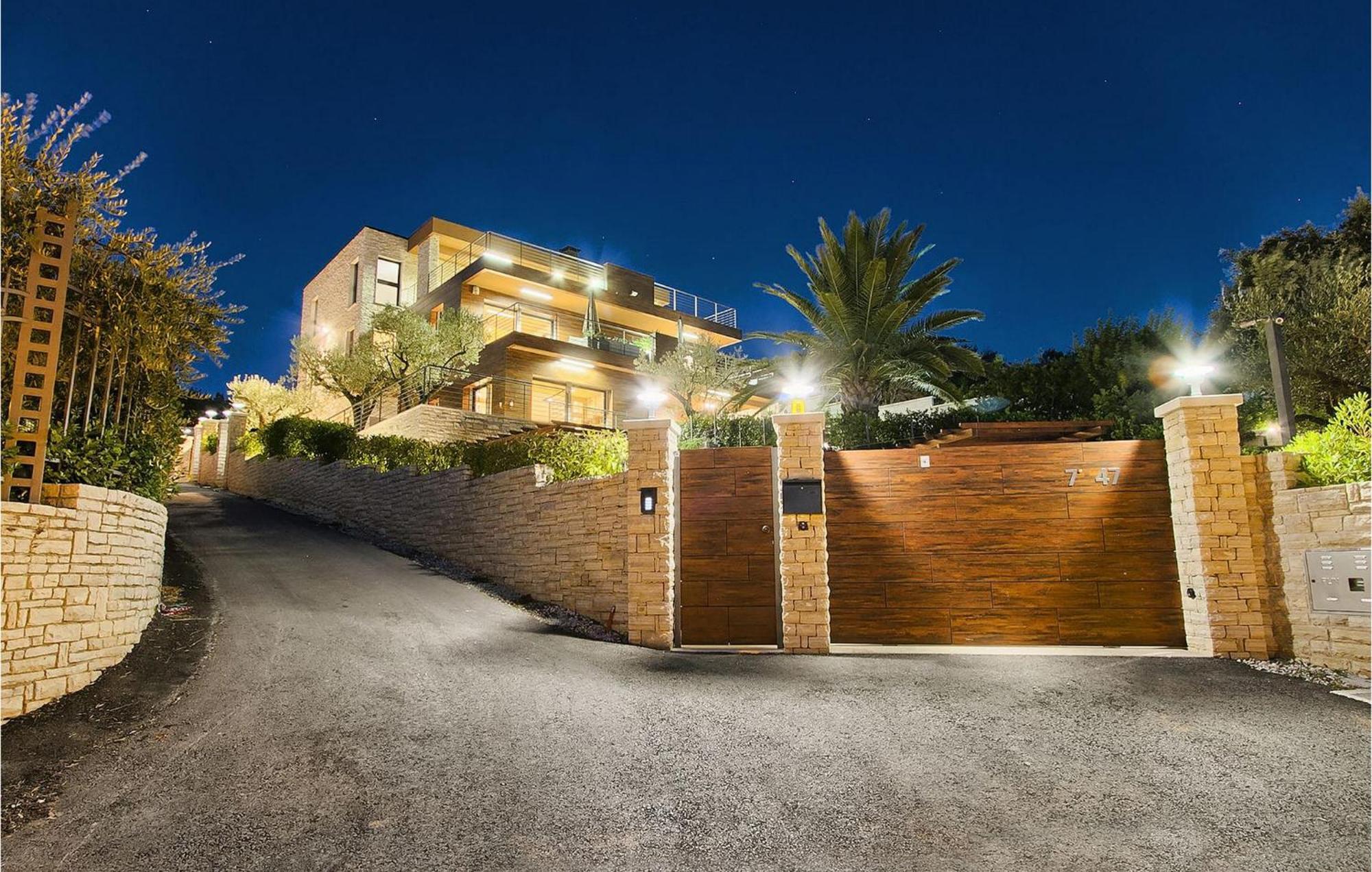 Casa G